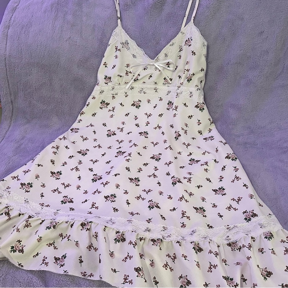 Floral Lace Midi Dress